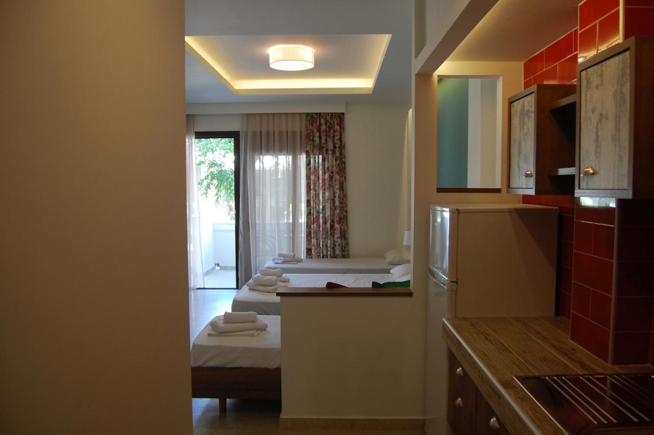 Vrasná Giorgos Apartments Square מראה חיצוני תמונה