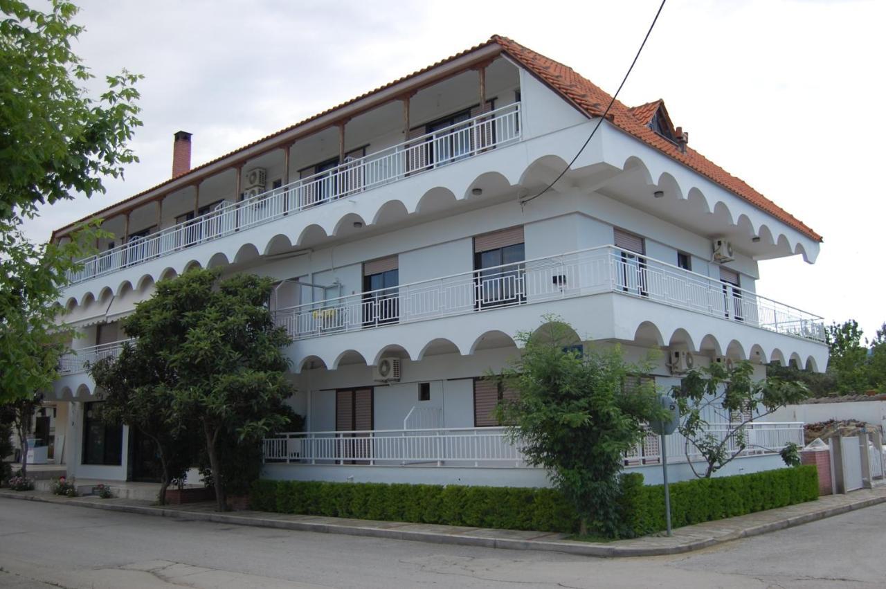 Vrasná Giorgos Apartments Square מראה חיצוני תמונה