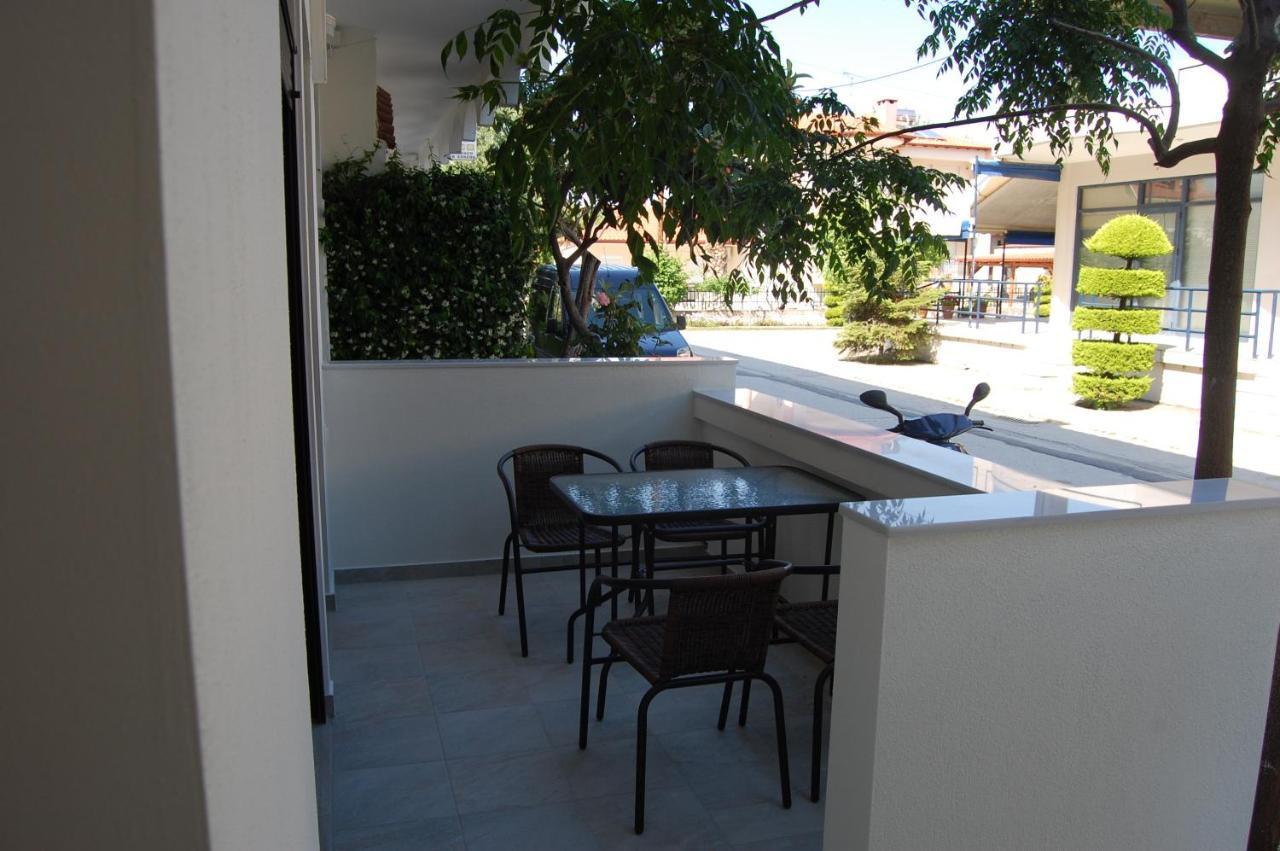 Vrasná Giorgos Apartments Square מראה חיצוני תמונה