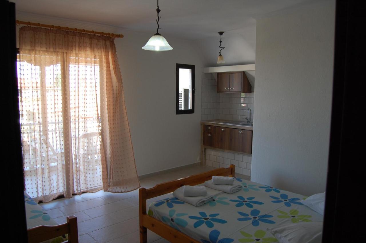 Vrasná Giorgos Apartments Square מראה חיצוני תמונה