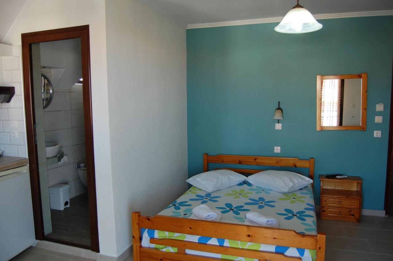 Vrasná Giorgos Apartments Square מראה חיצוני תמונה