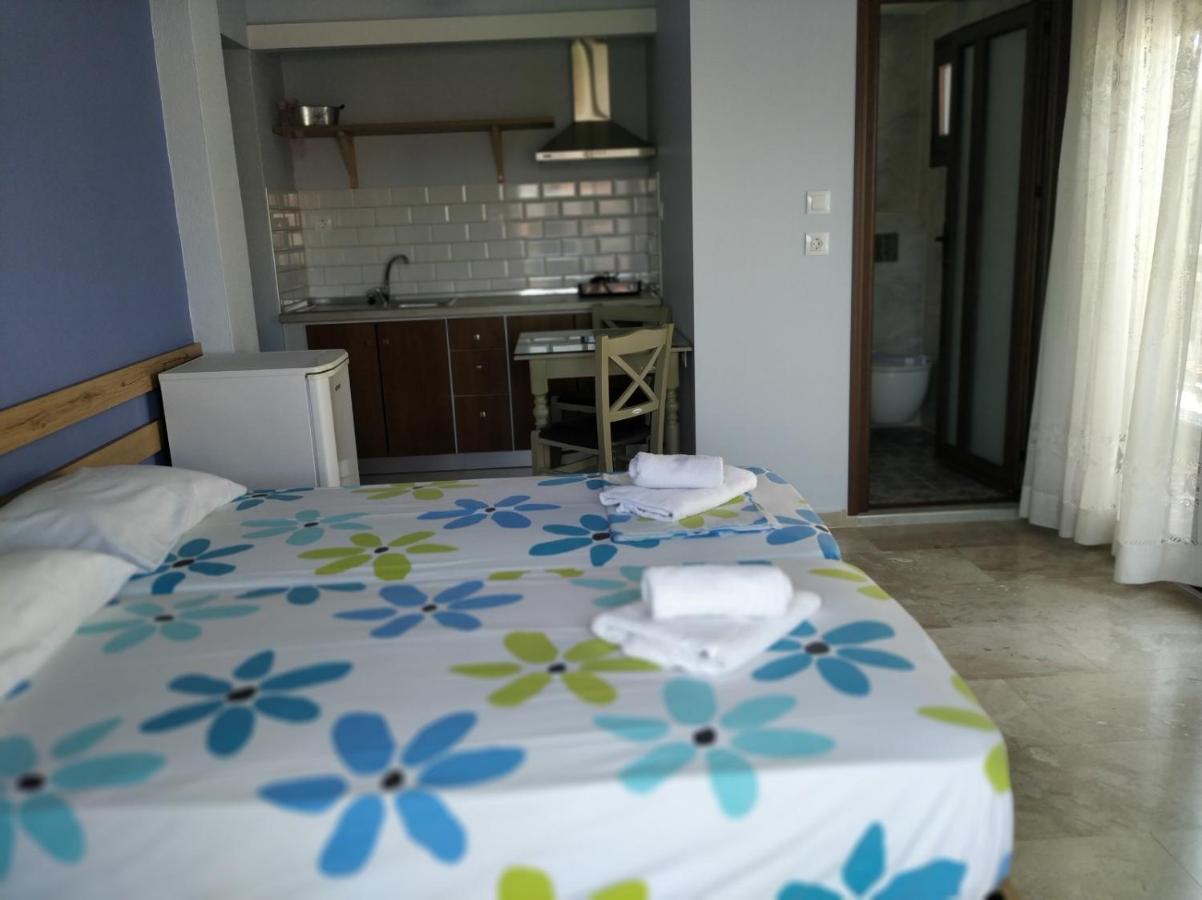 Vrasná Giorgos Apartments Square מראה חיצוני תמונה