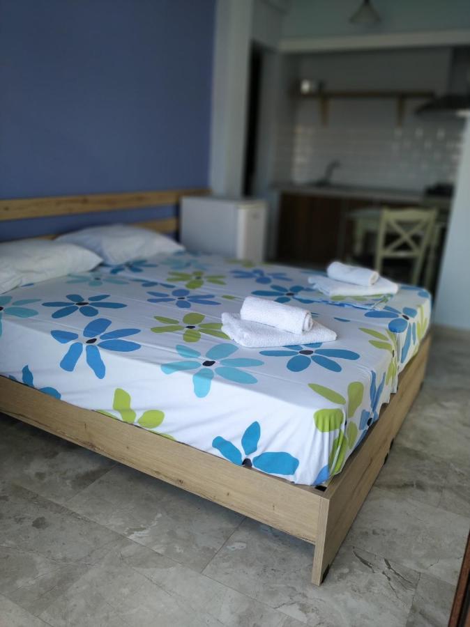 Vrasná Giorgos Apartments Square מראה חיצוני תמונה