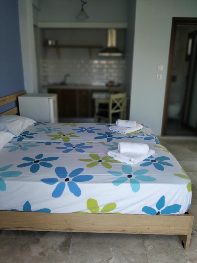 Vrasná Giorgos Apartments Square מראה חיצוני תמונה
