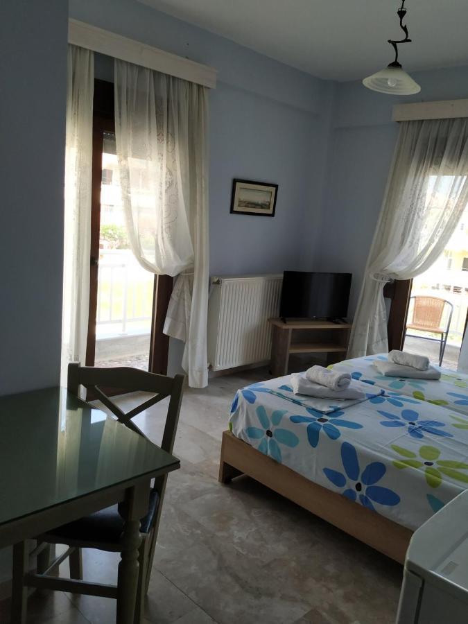 Vrasná Giorgos Apartments Square מראה חיצוני תמונה