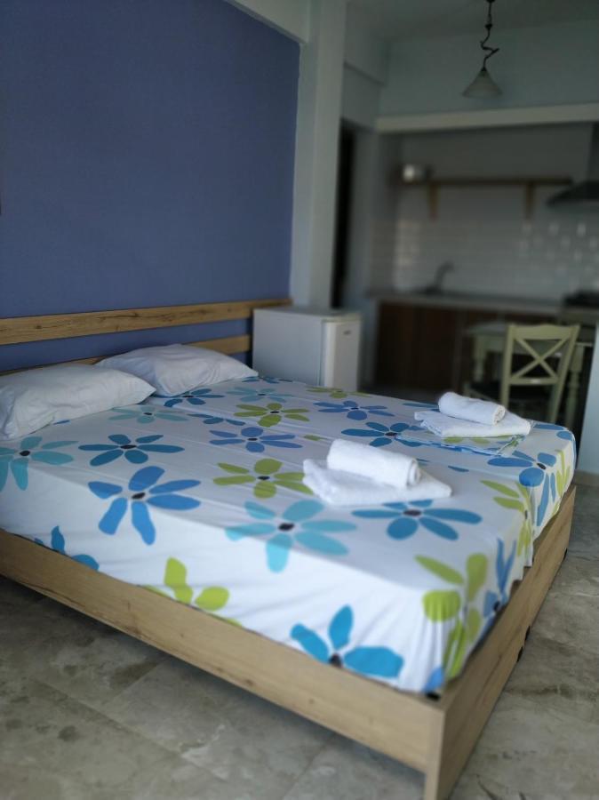 Vrasná Giorgos Apartments Square מראה חיצוני תמונה