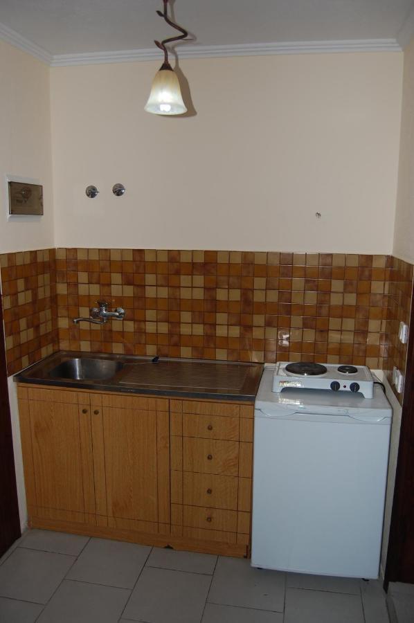 Vrasná Giorgos Apartments Square מראה חיצוני תמונה